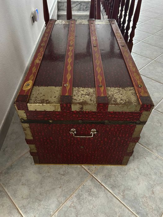 Baú – Arrumação e Decoração (90x47x43 cm)