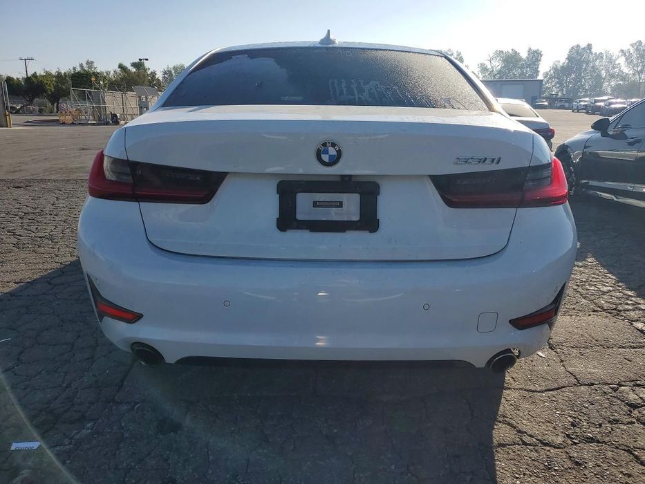 BMW Seria 3 BMW 330i G20