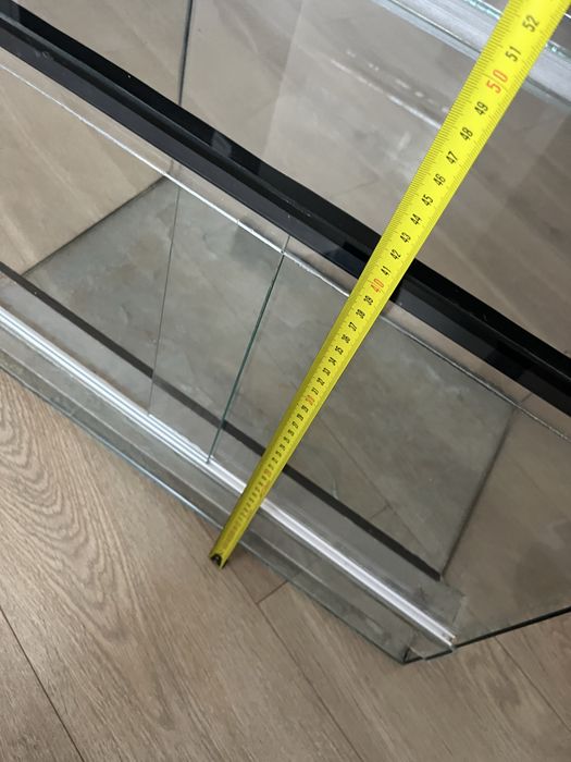 Terrarium o wymiarach dłu-60 wys-40 głb-40