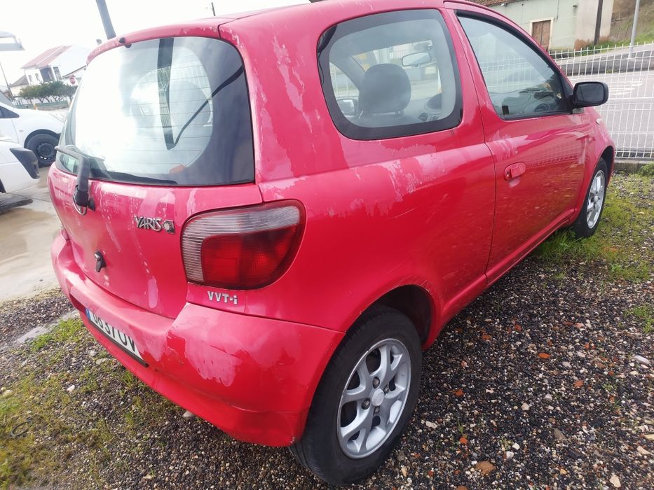 Toyota Yaris 99 gasolina