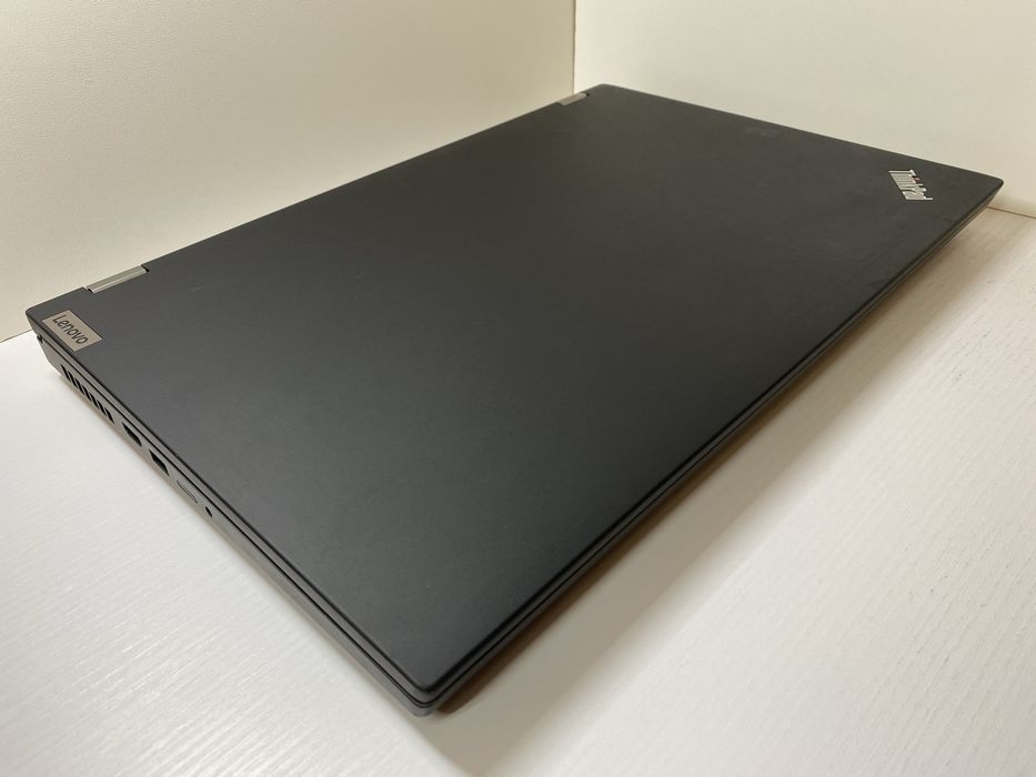 Lenovo ThinkPad P17 Gen 1 / i7-10850H / 32GB / SSD 512 GB