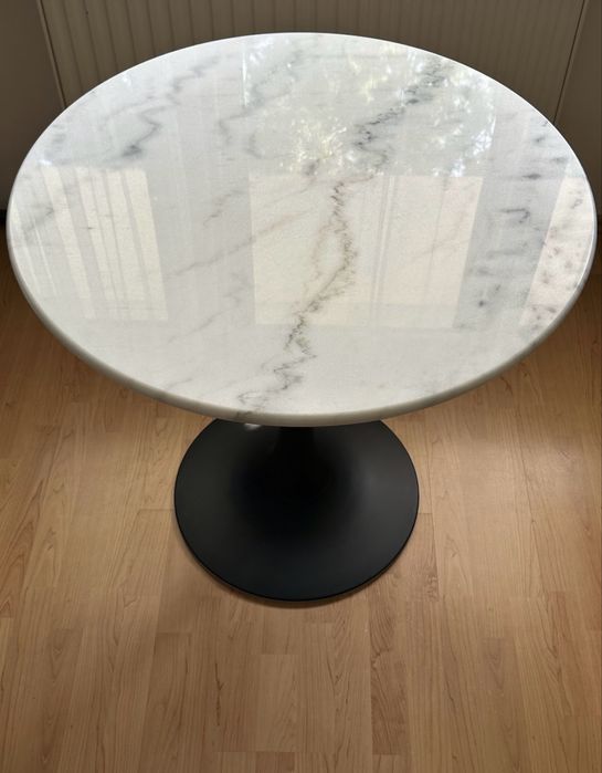 Stół marmurowy jadalniany typu Tulip śr. 80 cm