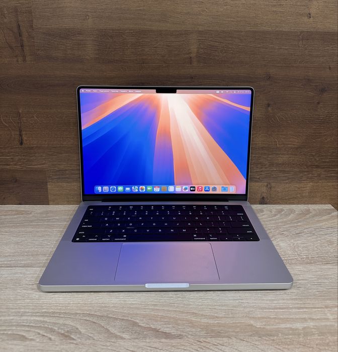 MacBook Pro 14 2024(25) Silver M4 / 16 ram / 512 ssd Open box Повний