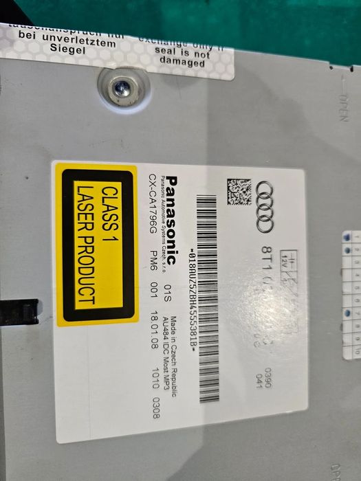 AUDI A4 B8 A5 8T ZMIENIARKA PŁYT 8T1035110C