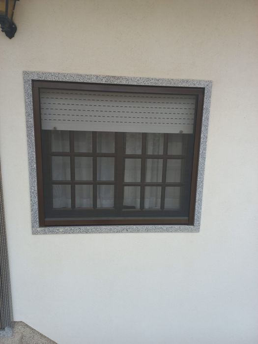 Janelas de alumínio em ótimo estado