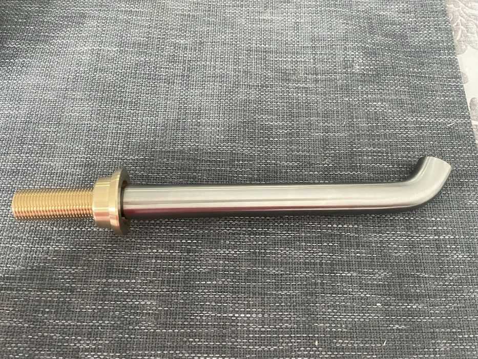 Wylewka 23 cm grohe essence supersteel