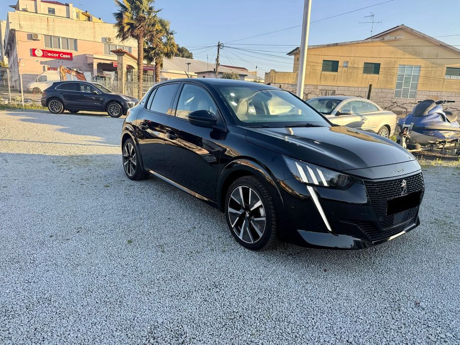 Peugeot e-208 GT Pack