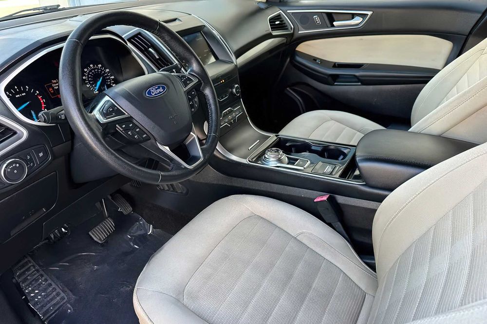 Ford Edge      2020