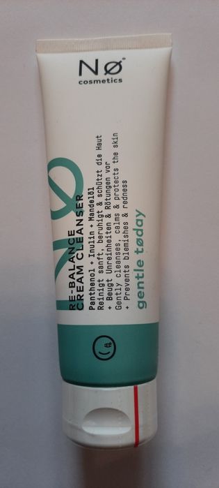 Krem oczyszczający do twarzy No Cosmetics.