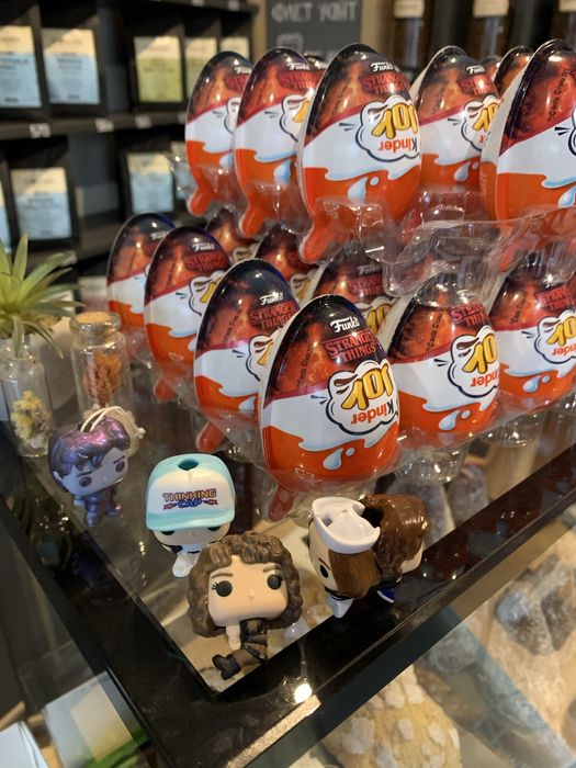 Kinder Joy Stranger Thinks Дивні дива 12 шт