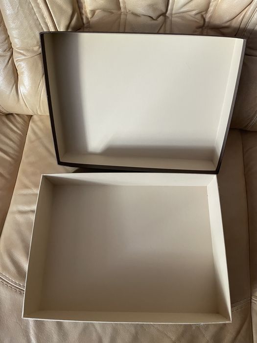 Коробка Louis Vuitton