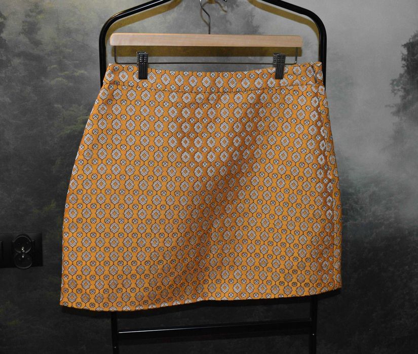 Spódnica firmy Reserved, rozmiar 40-42