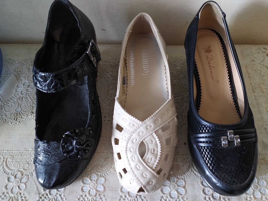 Очаровательные босоножки 37 размера и туфли 38 размера