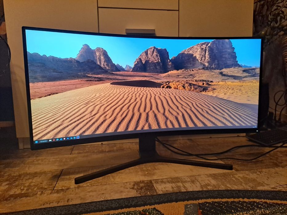 Monitor Xiaomi 34” Curved – 4K Ultrawide / 144Hz / Gaming