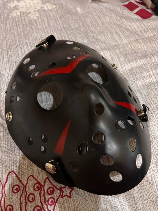 Máscara Jason preta nova