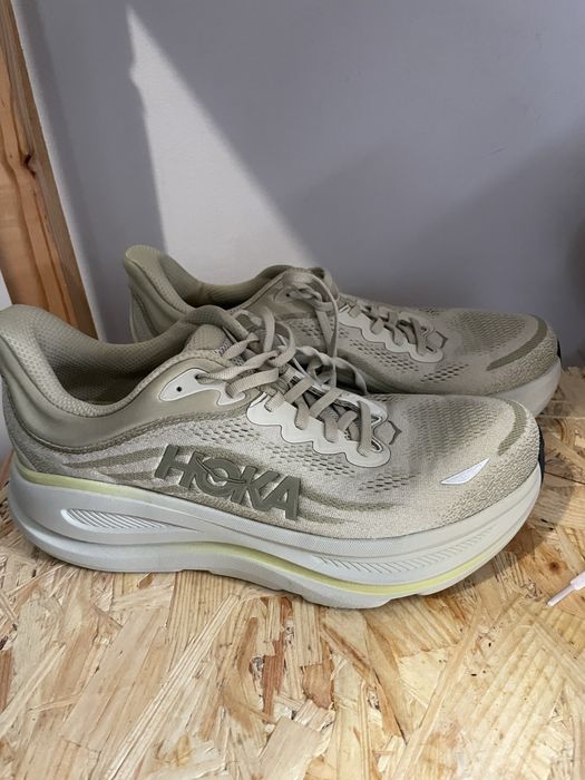 HOKA Bondi 9 сірі кросівки для бігу розмір 29  см ідеальний стан