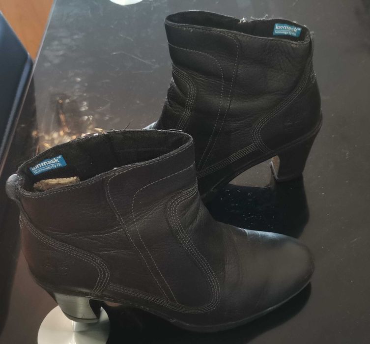 Botas e Sapatos em bom estado