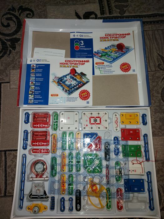 Дитячий  електронний конструктор