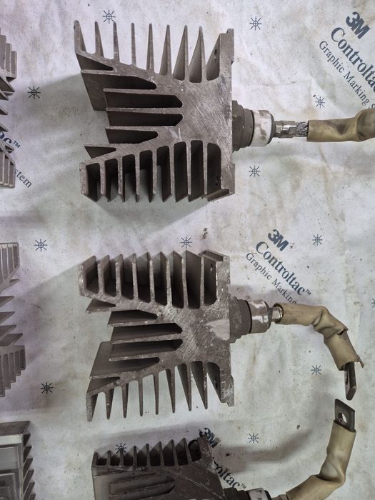 Radiatory  i diody prostownicze