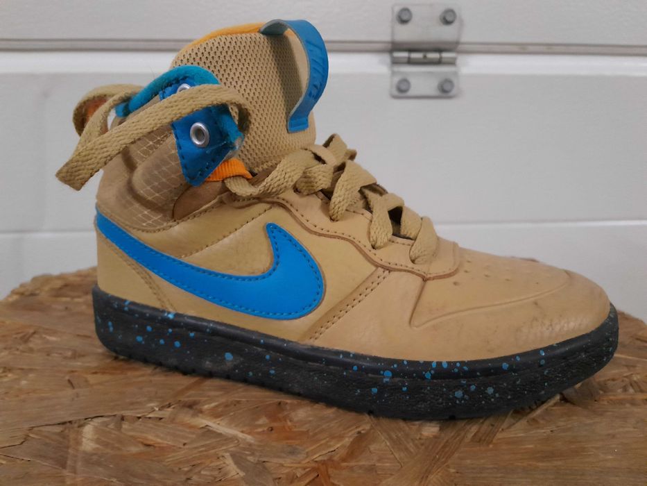 Buty dziecięce NIKE COURT BOROUGH MID - Sneakersy wysokie roz. 22