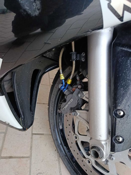 Suzuki GSXR 600 k1