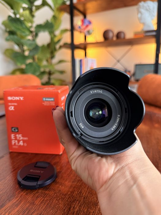 Lente Sony E 15mm f/1.4G