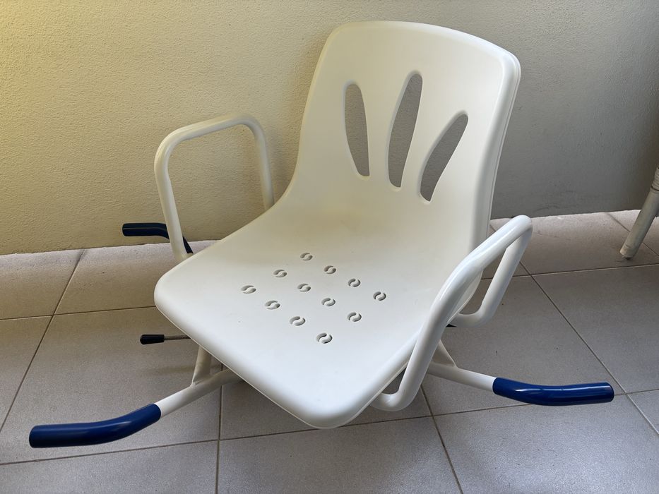 Cadeira de banho giratória para idosos