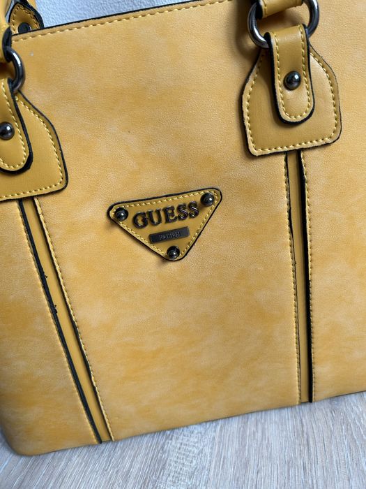 Torebka shoperka GUESS