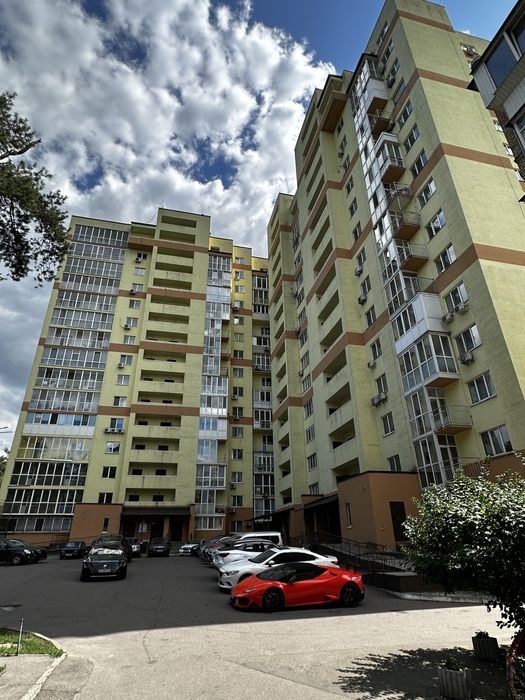 Продажа квартири за містом в Голосіївському районі (Конча Заспа)