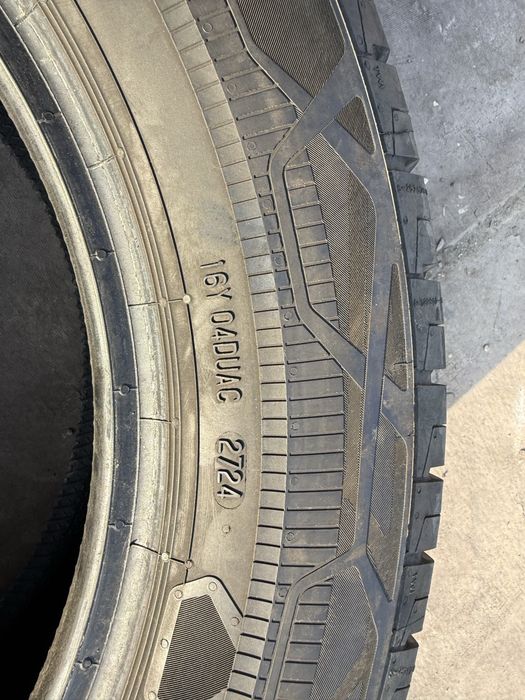 Резина Шини 235/60 R17C Continental Eco
