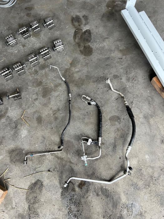Rurki przewody rurka klimatyzacji Mazda 5 II cw 1.6d 2011-
