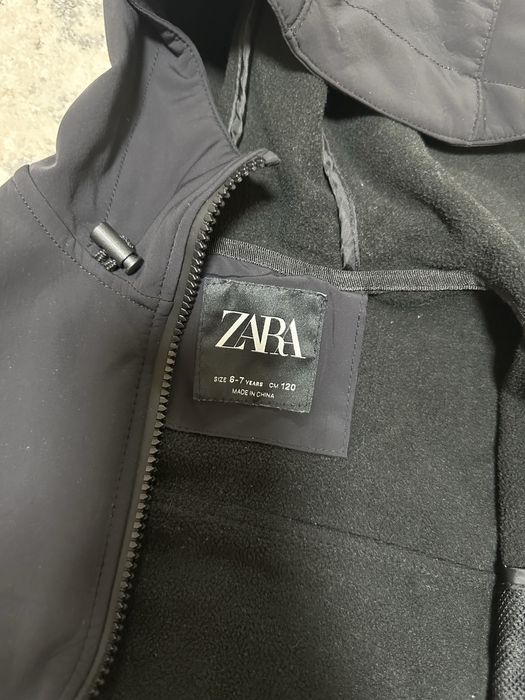 Куртка ZARA 116р водовідштовхуюча