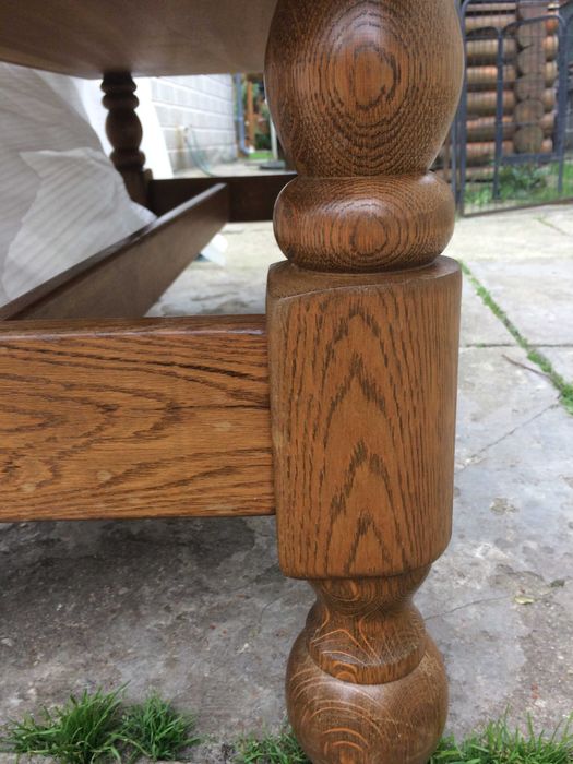 продам стіл  з дуба