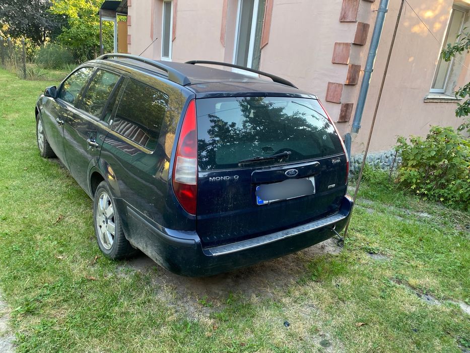 Два Mondeo Mk3 для відновлення або на запчастини