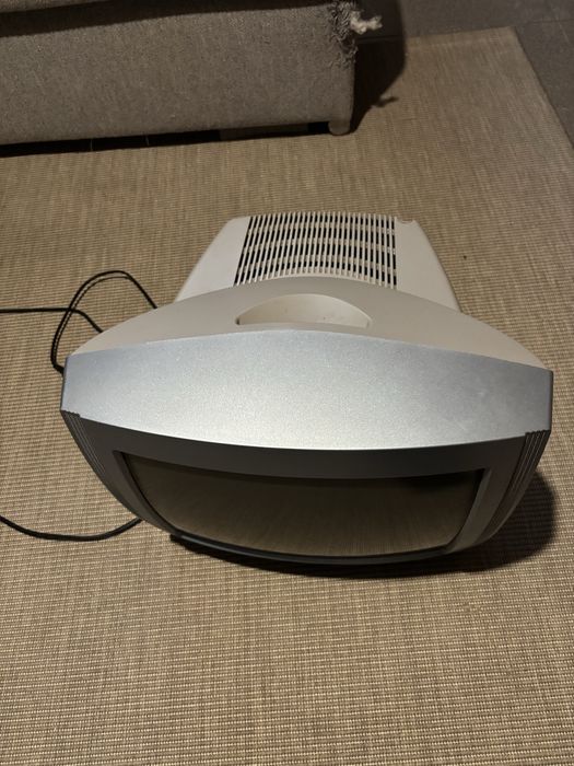 Televisao antiga para peças