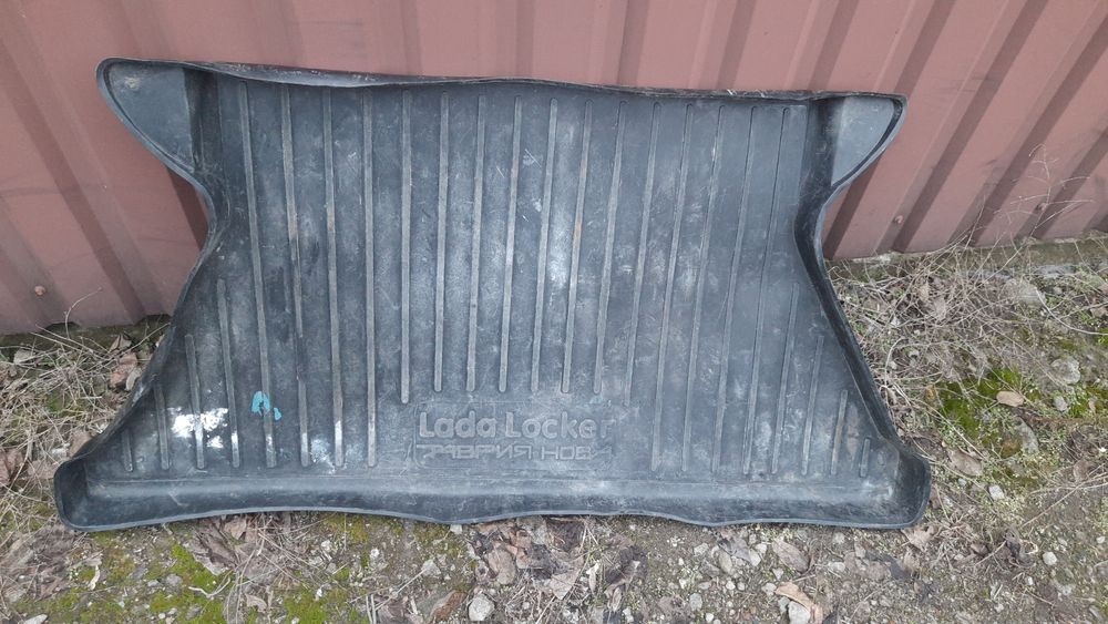 Коврик багажника таврия