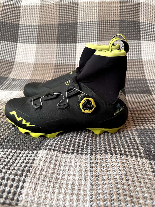 Кросівки велосипедні MTB Northwave Raptor Arctic GTX 39р.