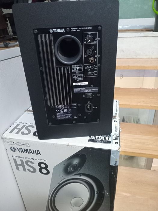 Monitor/Studio Yamaha Hs8