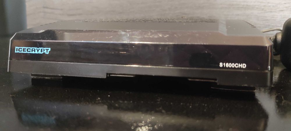 Receptor de satélite digital ICECRYPT S1600CHD