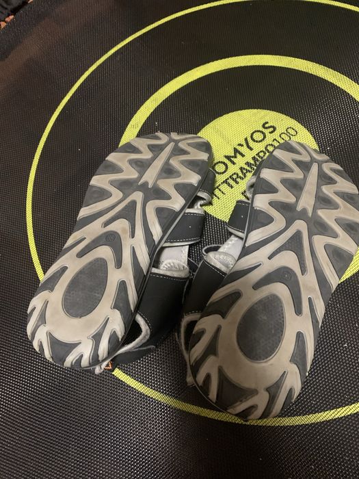 Sandalias menino