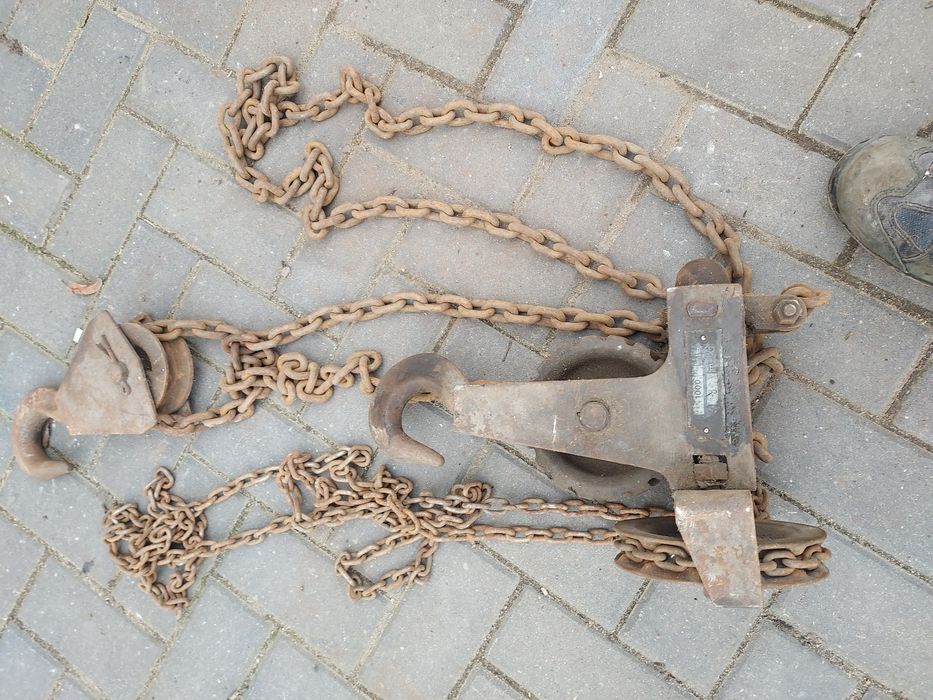 Sprzedam wyciąg łańcuchowy