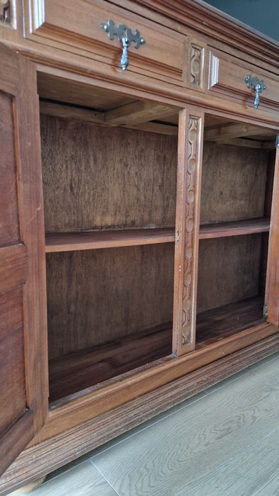 Móvel de sala em madeira