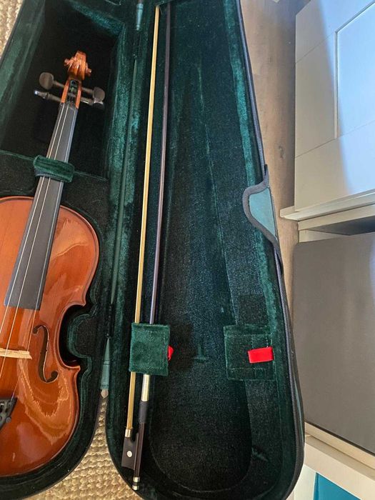 Violino Kreutzer School 4/4 (Tamanho inteiro) com estojo e arco.