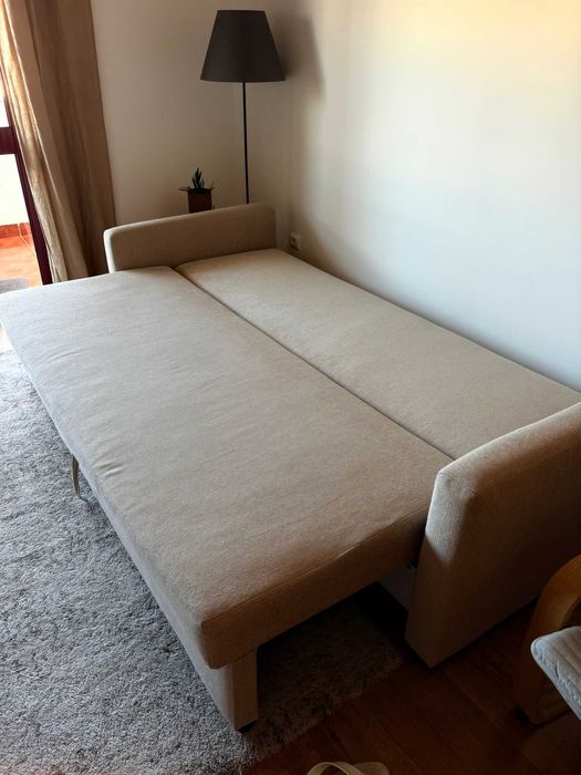 IKEA FRIHETEN Sofá-cama 3 lugares, bege
