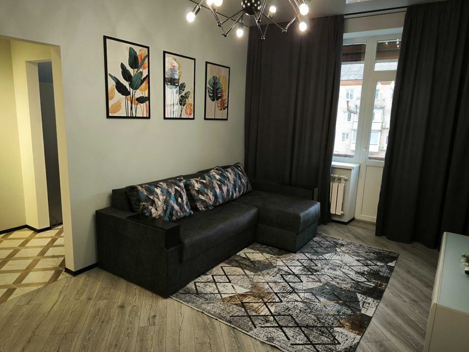 Нова однокімнатна. Перша оренда. Центр Чернігова. Світло-Є!