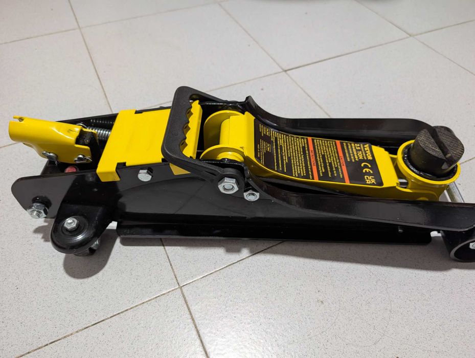 Macaco hidráulico 2.5 T baixo perfil