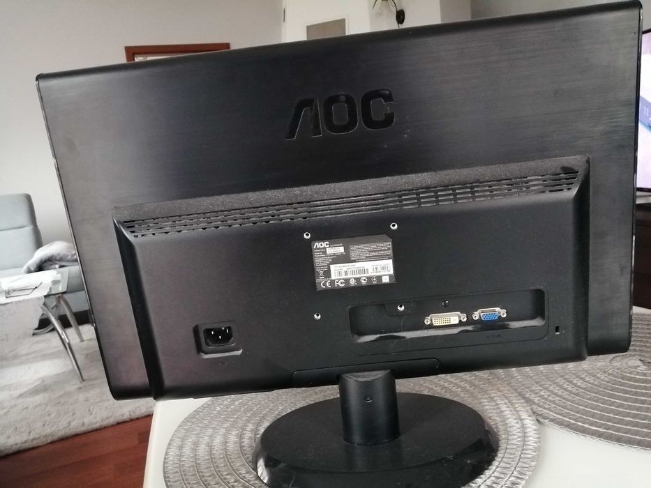 Sprzedam monitor 21 cali