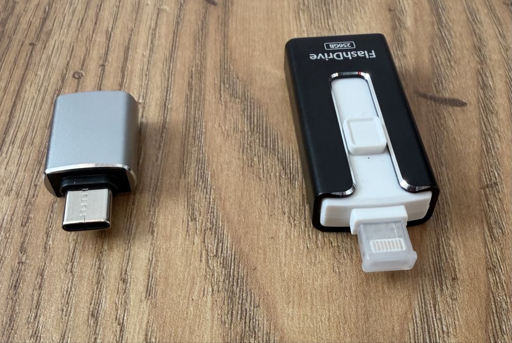 Pendrive 256 GB 3w1 z adapterem USB-C