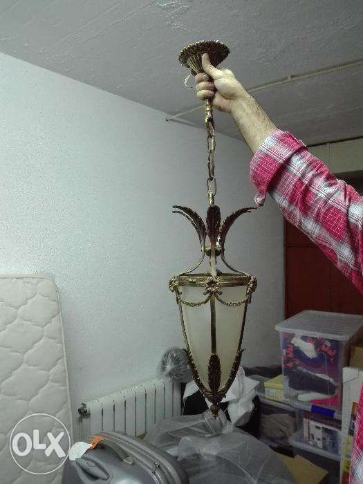 Candeeiro de teto em ferro forjado