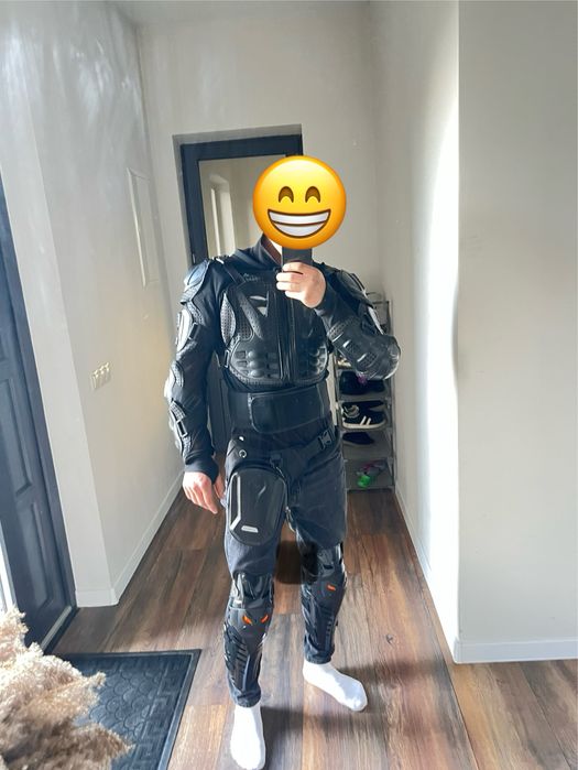 Нове Екіпірування на мото. Курточка,шорти,наколіники,в роздріб дорожще